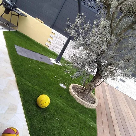 Prázdninový dům Cosy Bas De Proche Cannes *